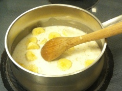 Rice n' Shine with goat milk, toasted coconut flakes and banana...yummy!
